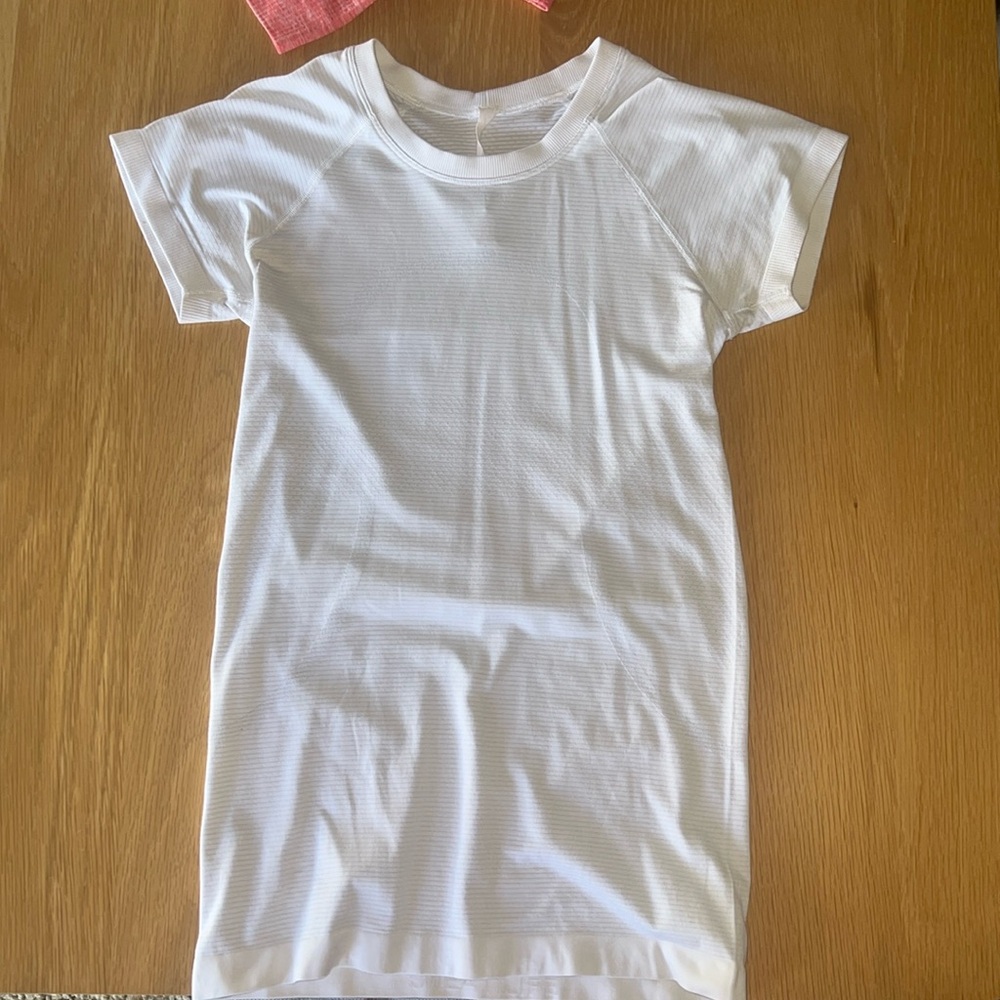 Lululemon swiftly tee